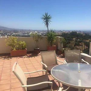 lejlighed-med-fantastisk-udsigt-og-taet-pa-sport.1costadelsol.com/